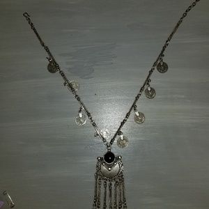 FREE PEOPLE NECKLACE